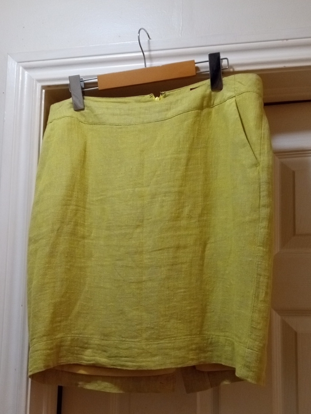 $ 5>>Very Light An Airy Merona Lime Green 💚 Skirt